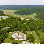 Fortuna - Private Pool And Garden Retreat