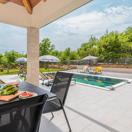 Fortuna - Private Pool And Garden Retreat Villa