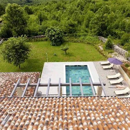 Fortuna - Private Pool And Garden Retreat